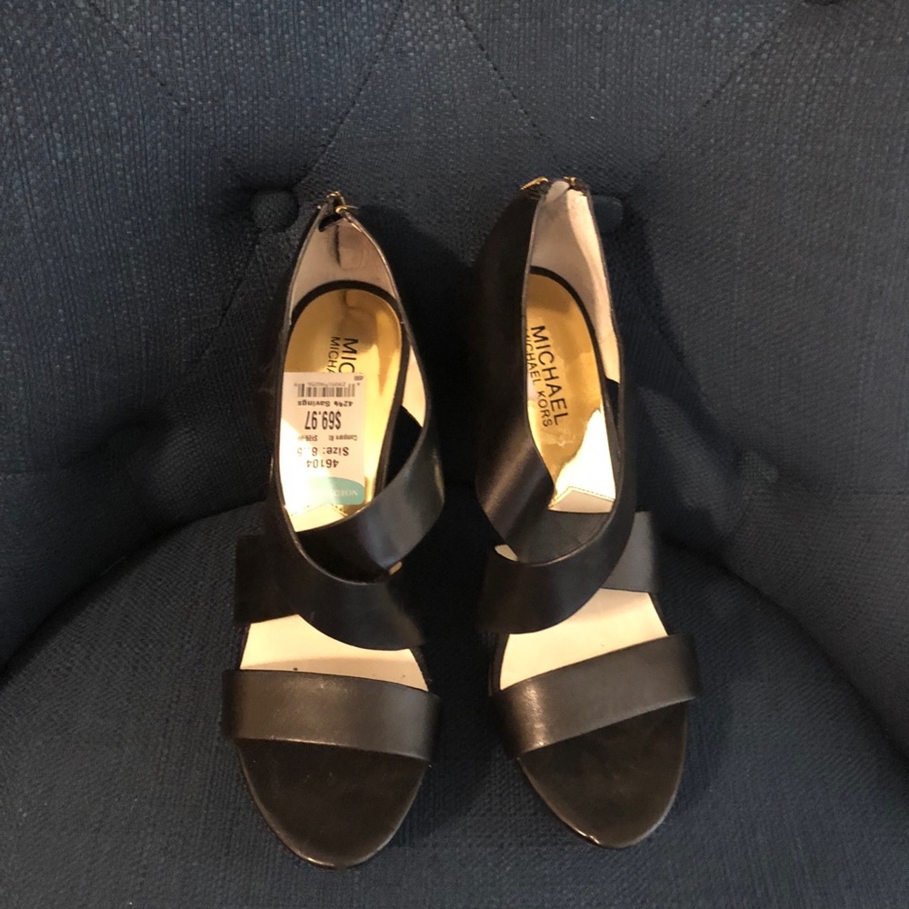 Michael Kors pumps